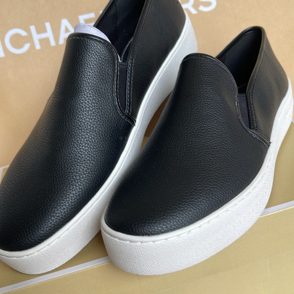 Michael Kors TEDDI SLIP ON
TUMBLED FAUX LTHR
49T2TEFP1L
Black 
Platform Sneakers - Picture 7 of 16